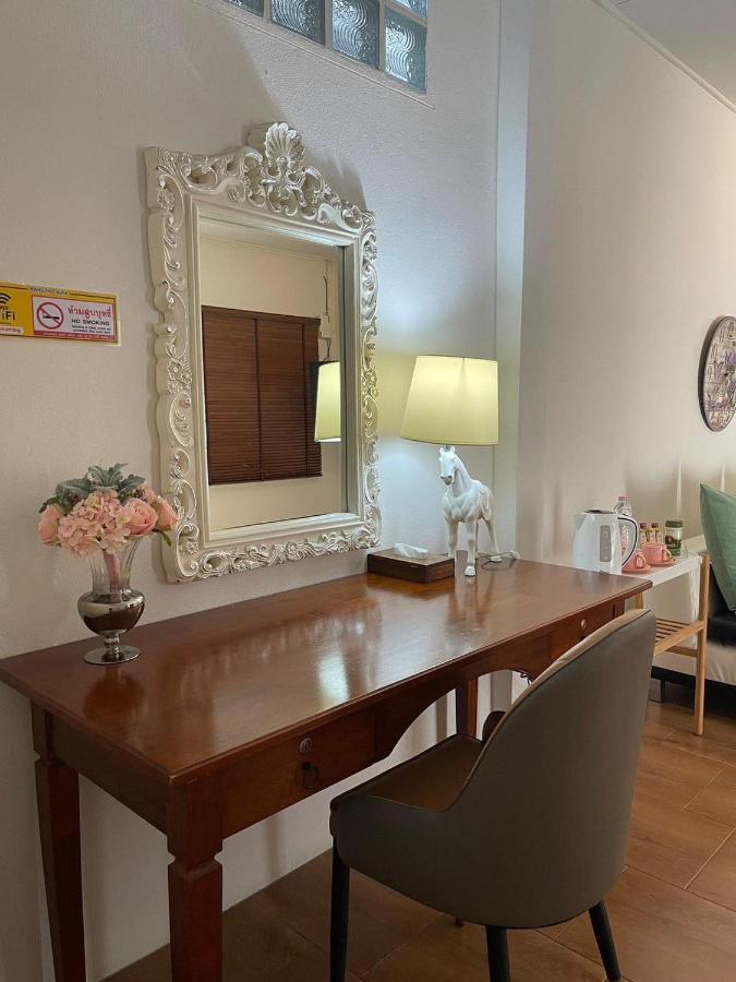 Rynn Hotel Trat Kültér fotó